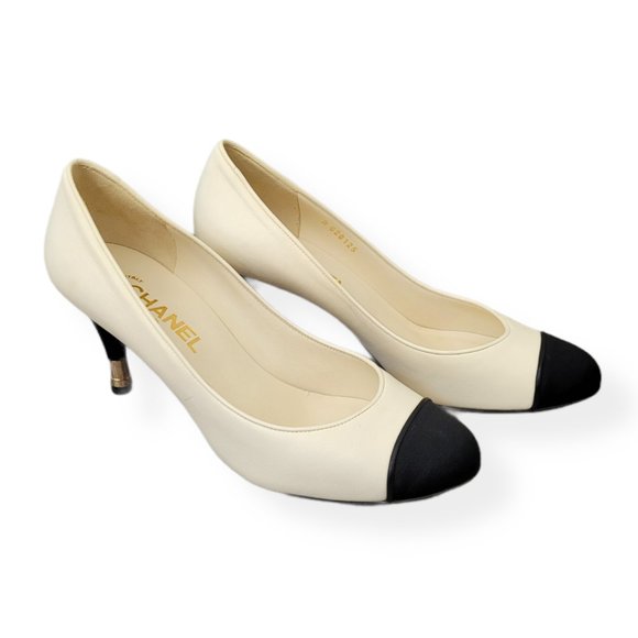 Chanel Cream/ Black Cap Toe Pumps - Picture 3 of 9